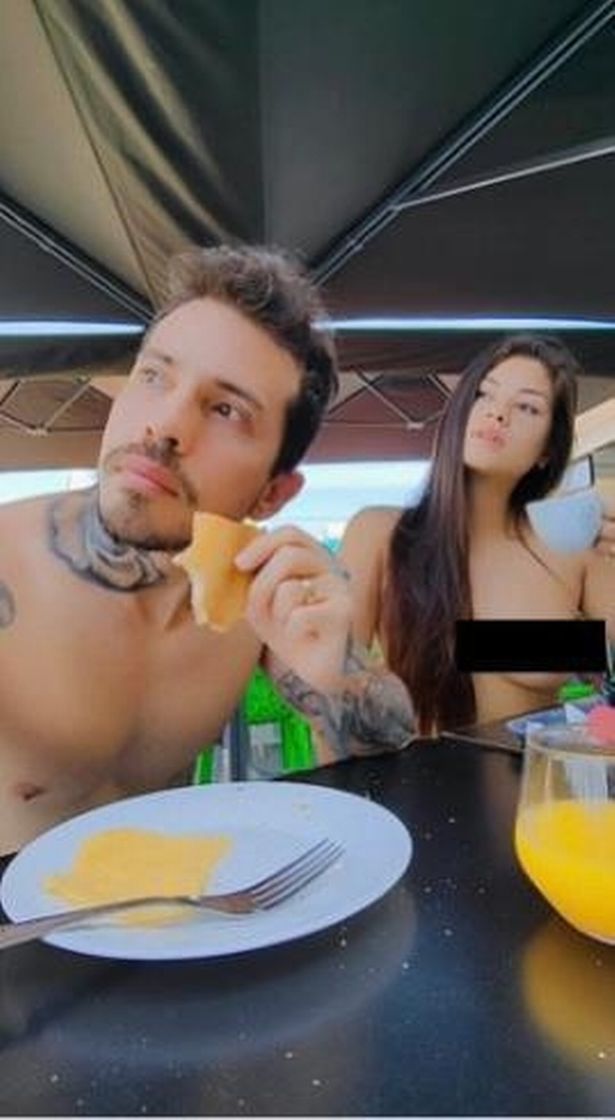 0_Couple.jpg