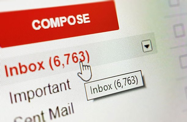 如何在 Gmail 中删除旧邮件