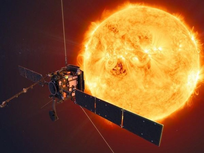 1650291557808036068.jpg mysterious-black-objects-appear-in-nasa-sun-photos-picture-7-WILSmUhF1 (1).jpg