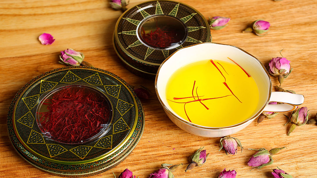 1650012688329007108.jpg what-is-saffron-what-are-the-uses-of-saffron-how-to-use-saffron-picture-2-rtPdLKUSN.jpg
